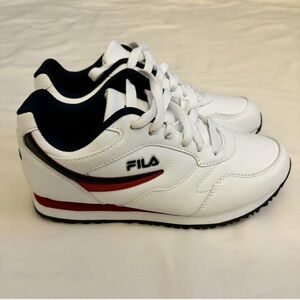 White Fila Sneakers with Accents in Navy Blue and Red
